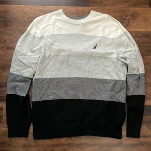 Nautica gradient white/black sweater